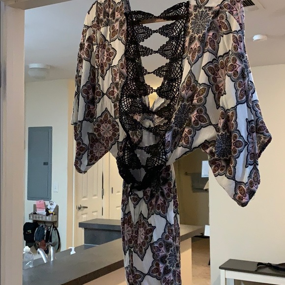 Romper - Picture 3 of 4